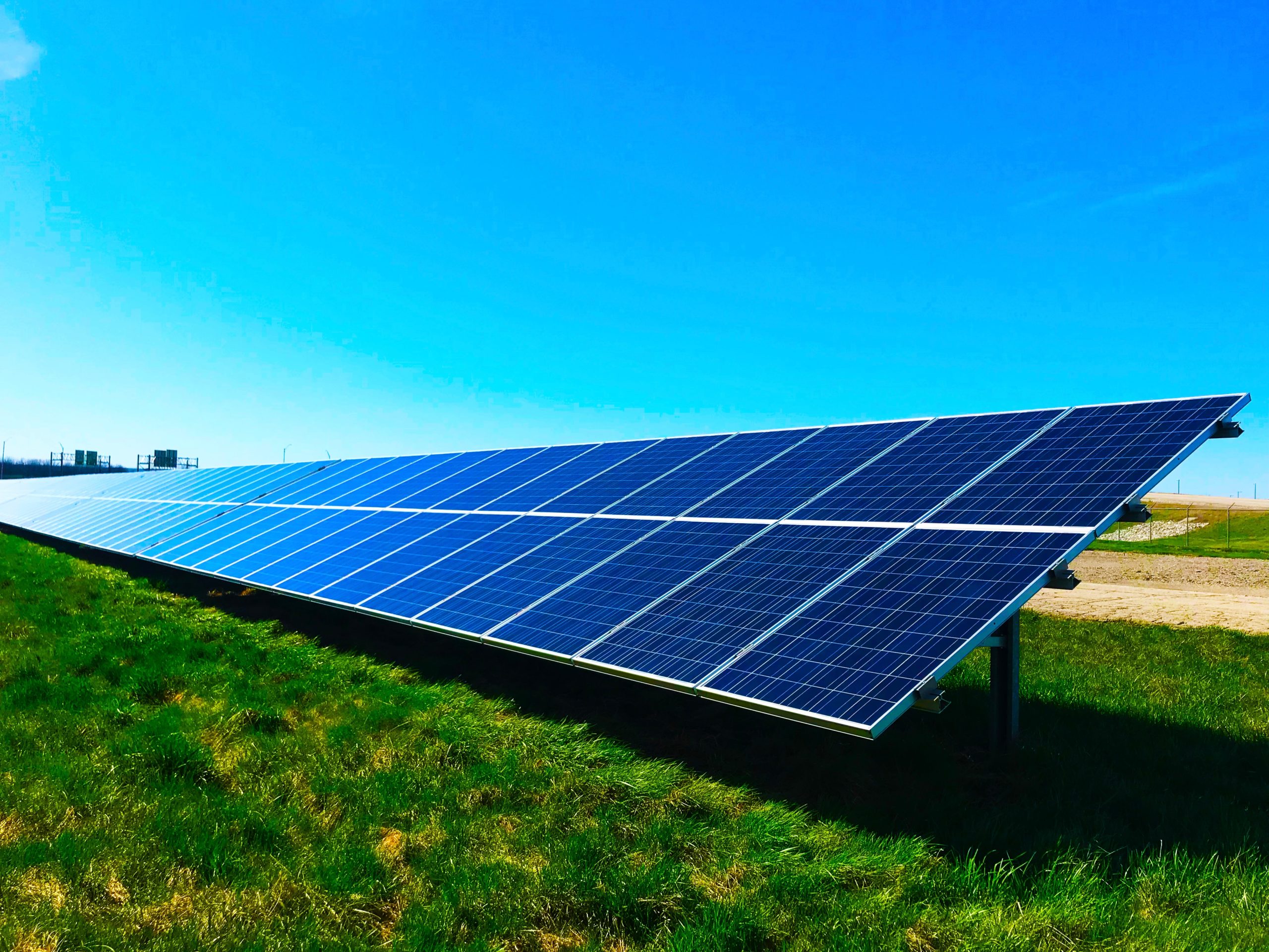 Photovoltaik & Steuern: Sprechen Sie mit Straten & Kollegen