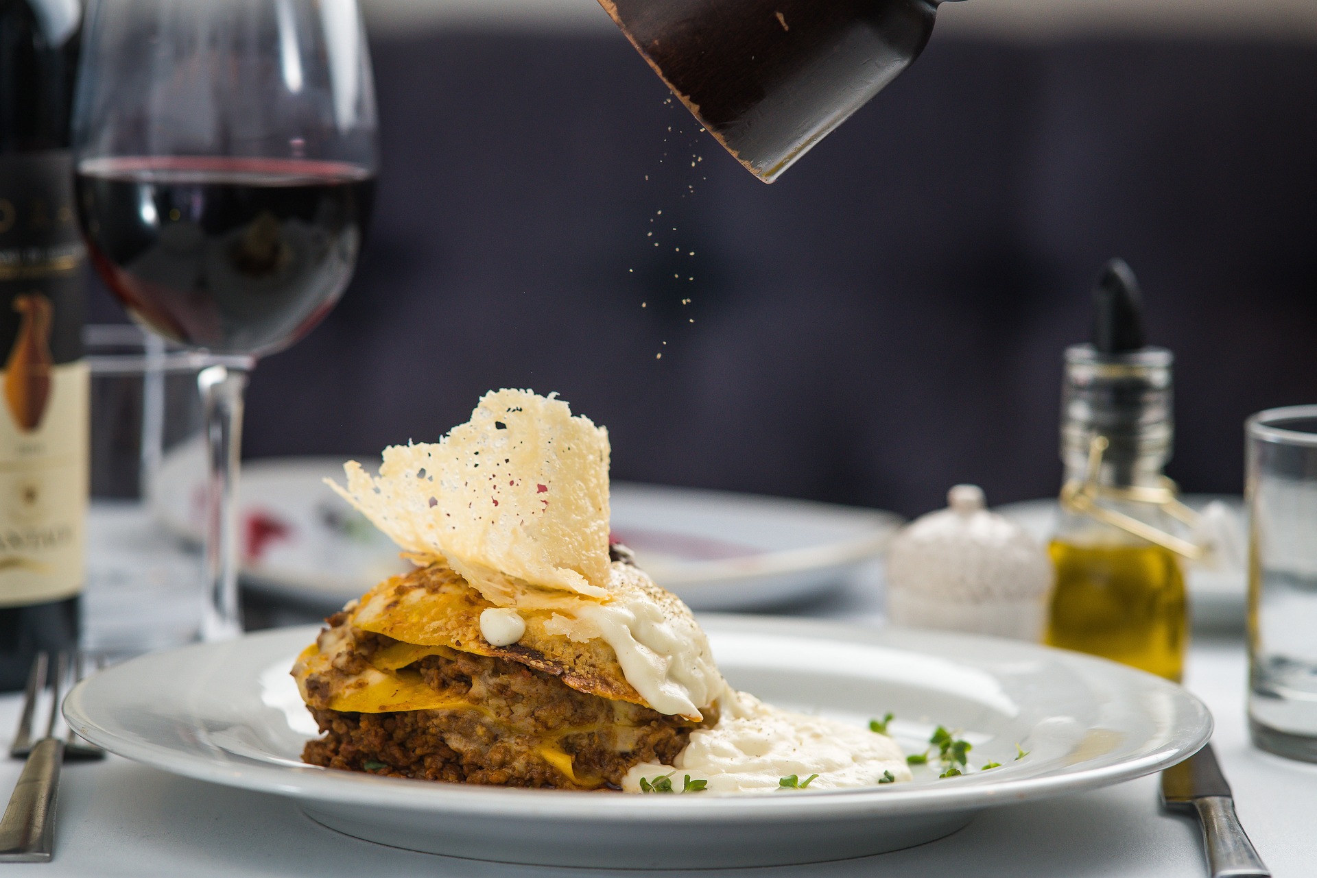 Straten und Kollegen Steuerberatungsgesellschaft: Keine dauerhaft ermäßigte Umsatzsteuer für Speisen in Restaurants